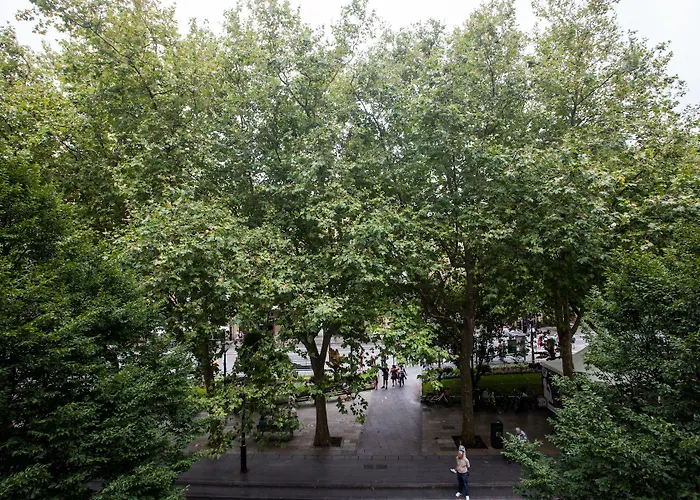 Pensión Sarriegi 2*